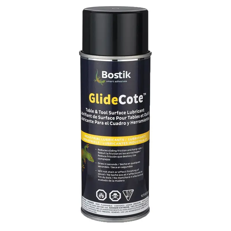 Bôi gel bôi trơn lên máy rung âm vật trước khi sử dụng