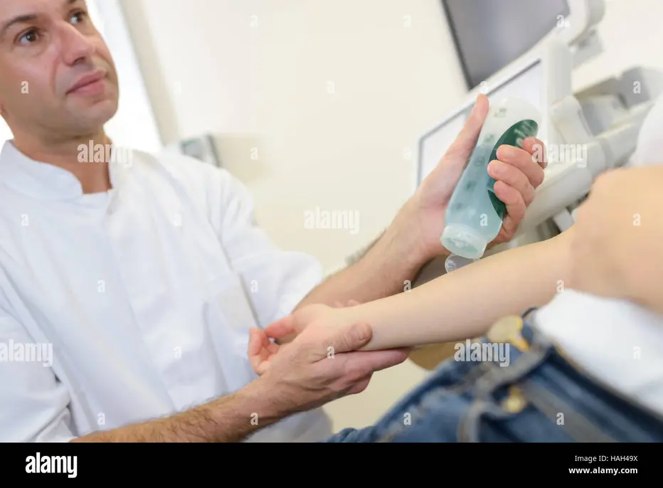 Cách lấy lượng gel bôi trơn vừa đủ cho người mới